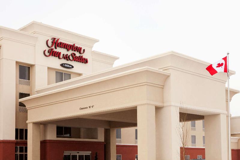 בית מלון כפרי Hampton Inn & Suites By Hilton Lethbridge