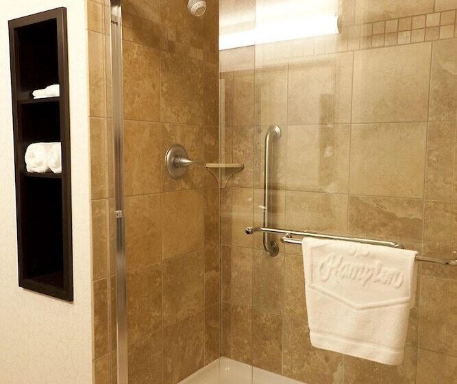 فندق Hampton Inn & Suites By Hilton Lethbridge
