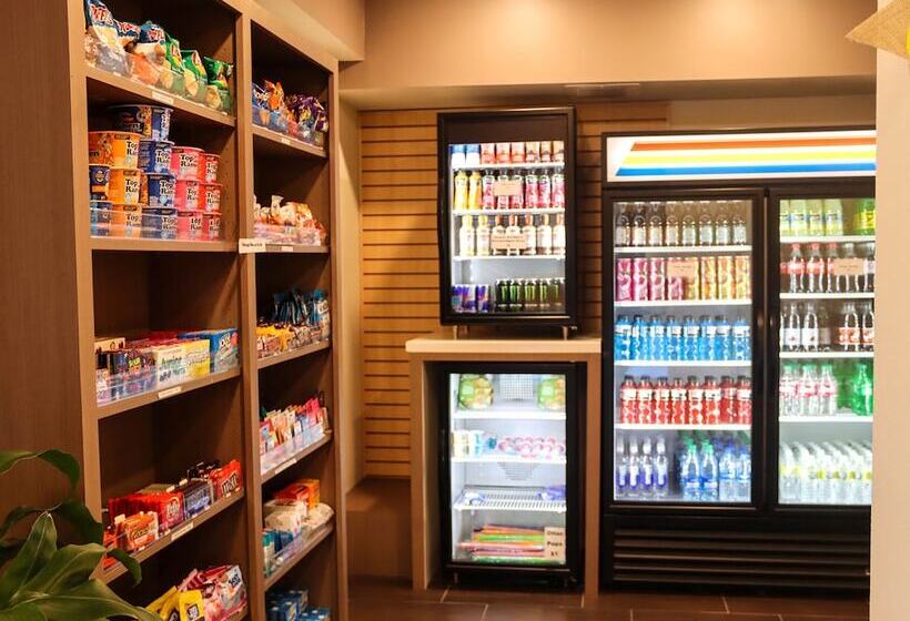 هتل Holiday Inn Express Cedar Rapids   Collins Road, An Ihg