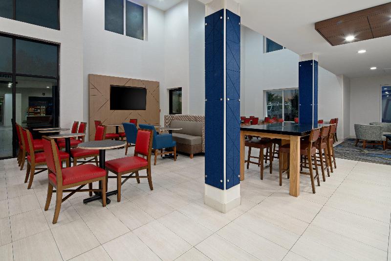 هتل Holiday Inn Express Fresno South, An Ihg