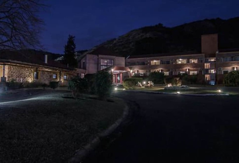 هتل Pinares Del Cerro Resort & Suites