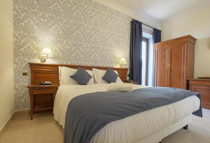 هتل Relais Villa Giuliana