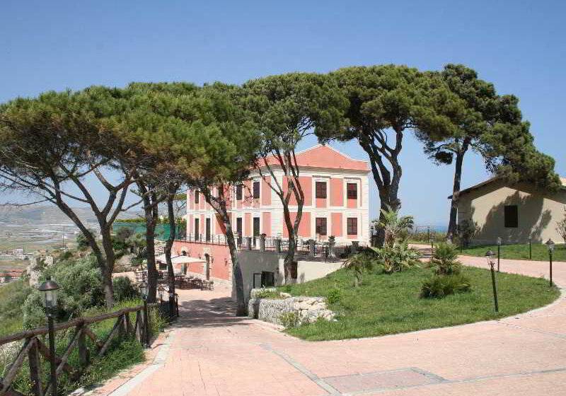 هتل Relais Villa Giuliana