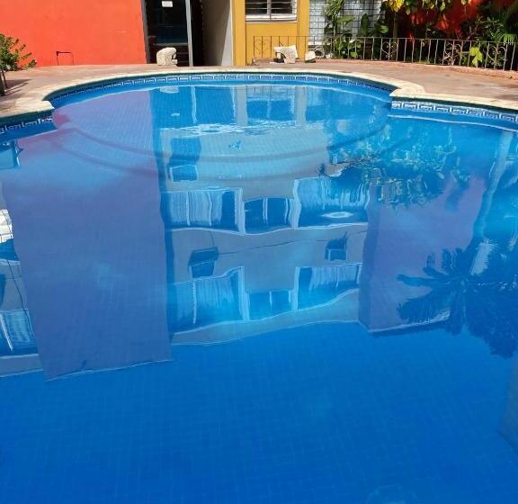 هتل Suites Cancun Center