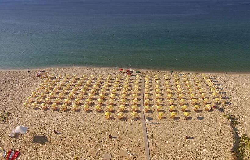 Marina Del Marchese Beach Resort
