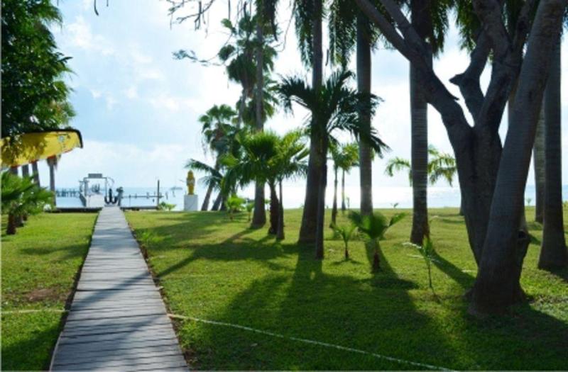 Villas Coco Resort  All Suites