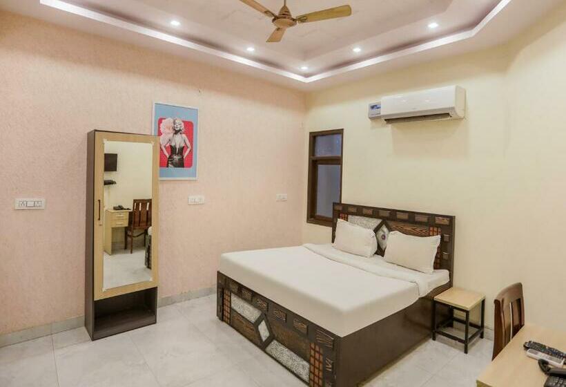 فندق Sagar Inn