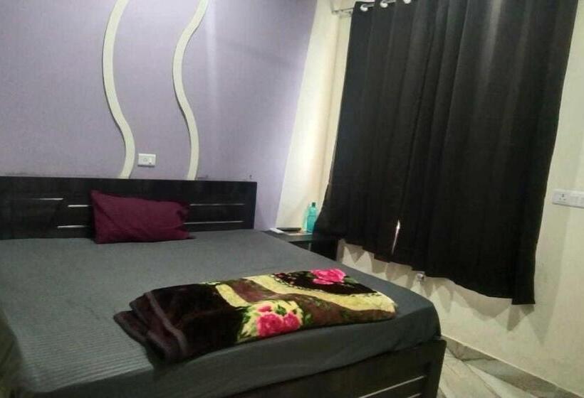 בית מלון כפרי Pop City