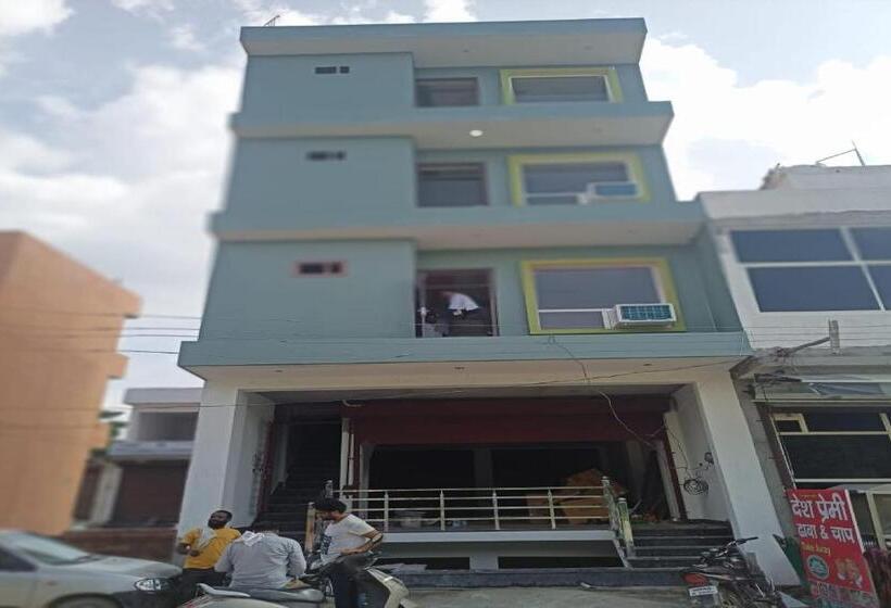 בית מלון כפרי Pop City