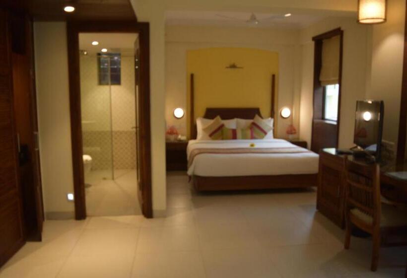 리조트 Sea Breeze Sarovar Portico Varca Goa