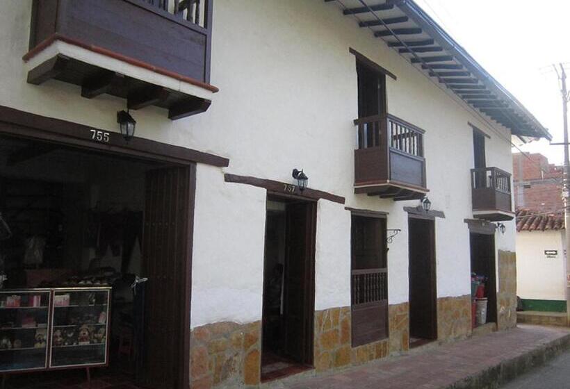 هتل Central Graciela