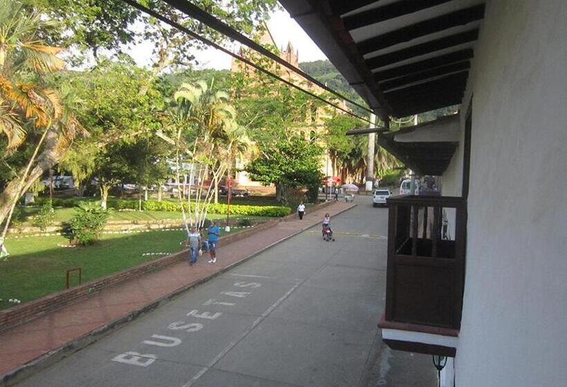 هتل Central Graciela