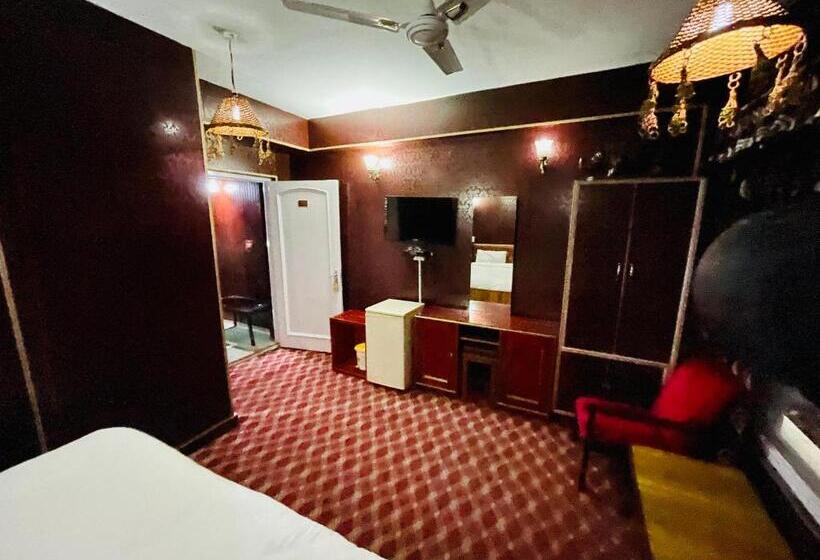 酒店 International