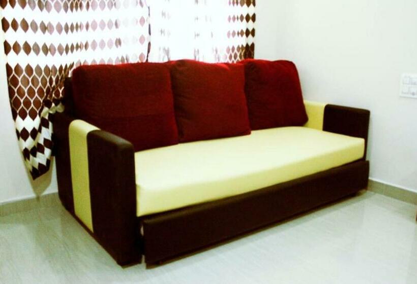 בית מלון כפרי Kumaran Residency