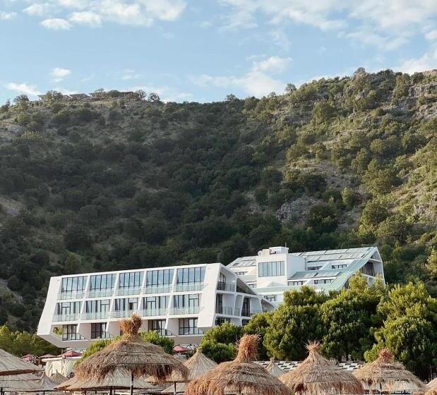 هتل Prince Adriatic Resort