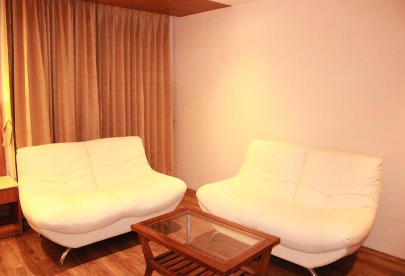 Hotelli Sarovar Portico Somnath