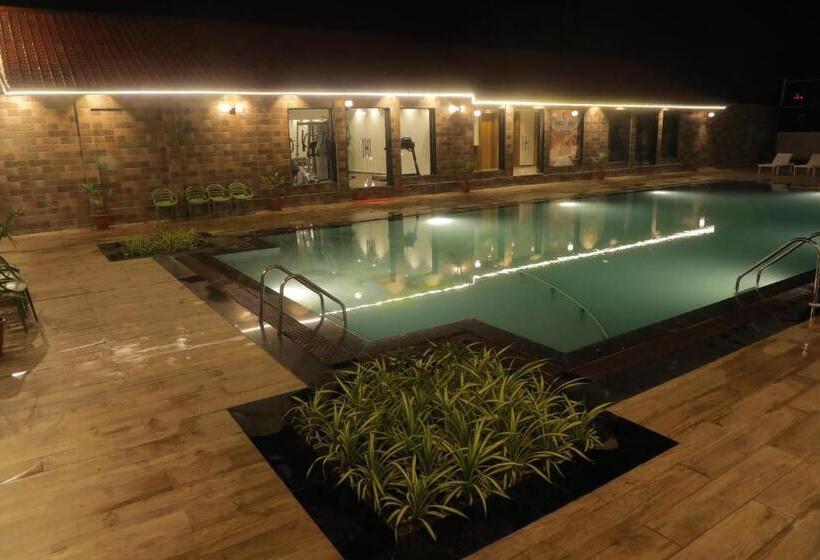 Hotelli Sarovar Portico Somnath