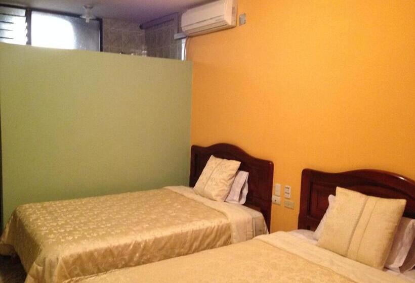 فندق Sánchez Internacional