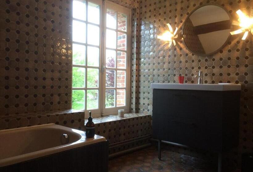 بنسيون Rouge Maison