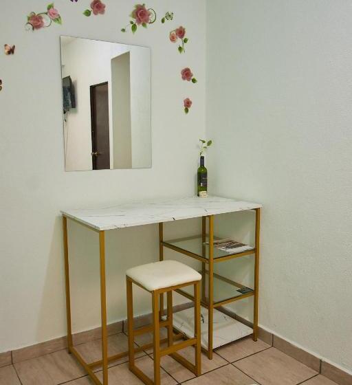 هاستل Casa Ceci Inn