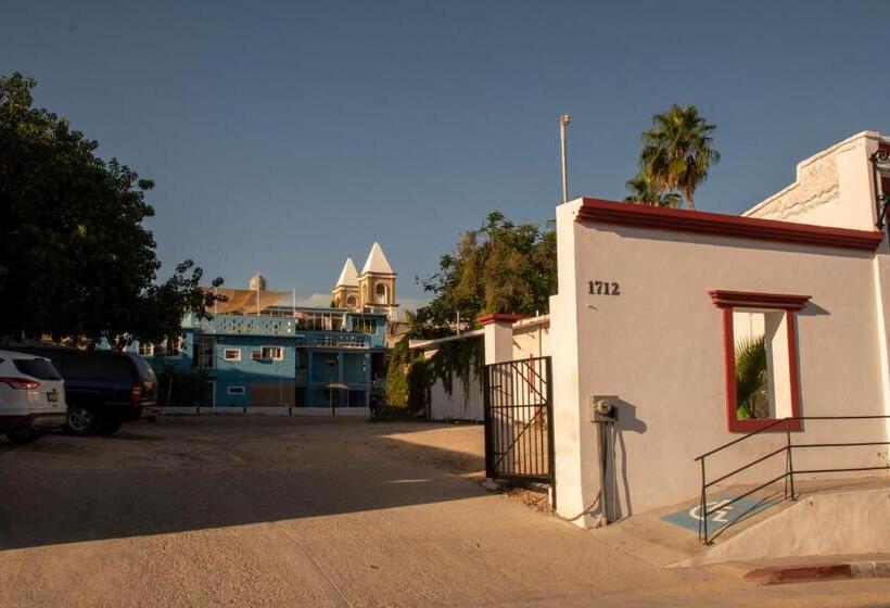 هاستل Casa Ceci Inn