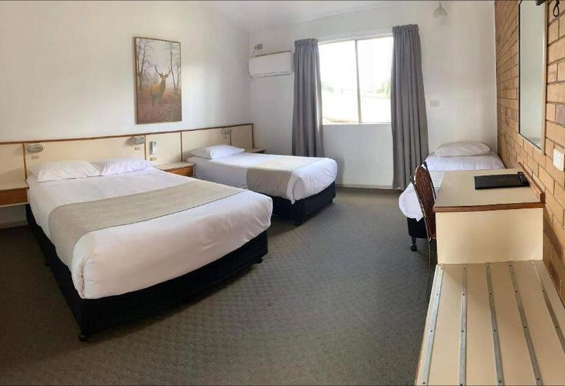 모텔 Country Comfort Gin Gin Wild Scotsman Motor Inn Qld