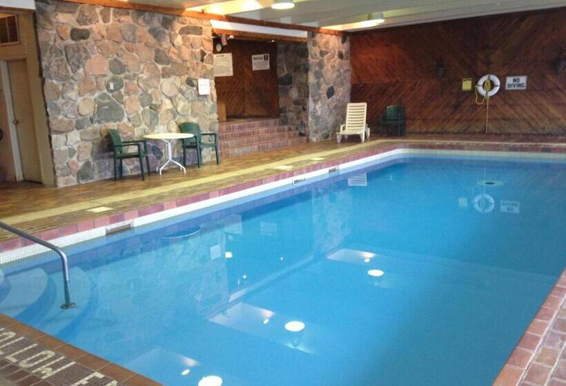 Elmhirst's Resort