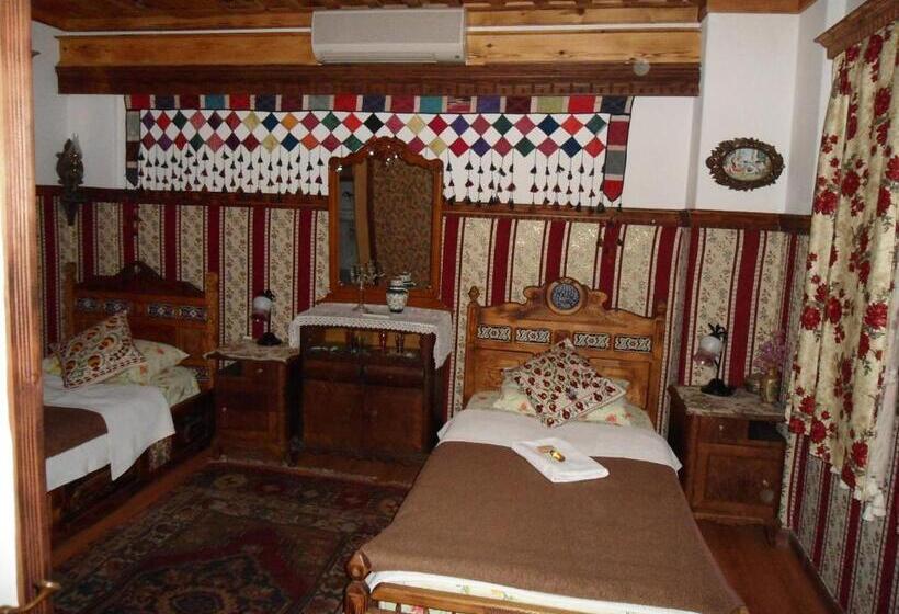 Homeros Pension & Guesthouse