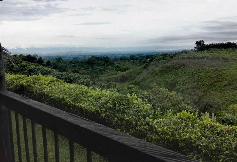 هتل Bosques Del Saman Alcala