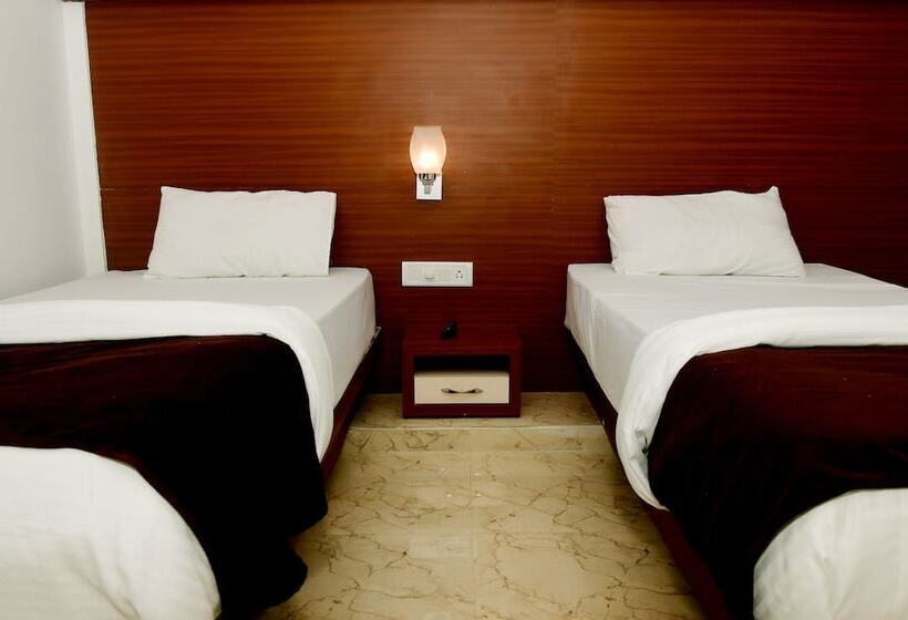 فندق Monarch Center Point Near Dahanu Beach, Bordi
