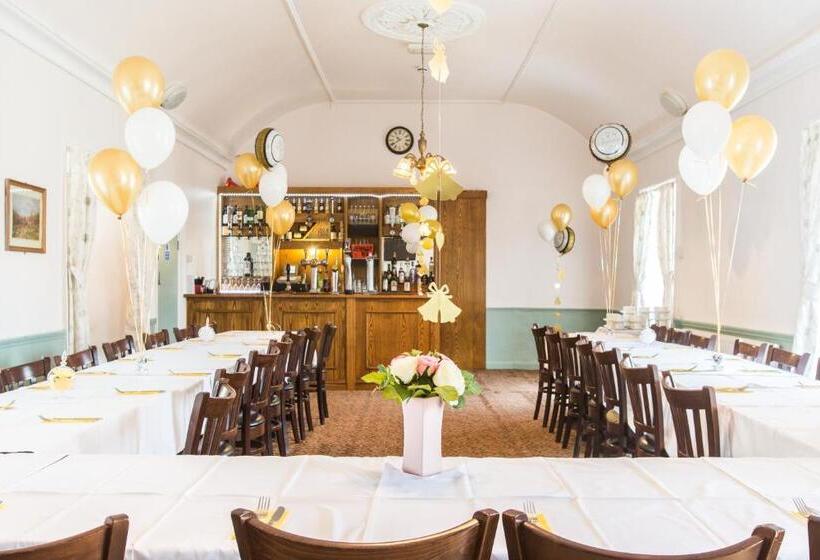 בית מלון כפרי The Swan