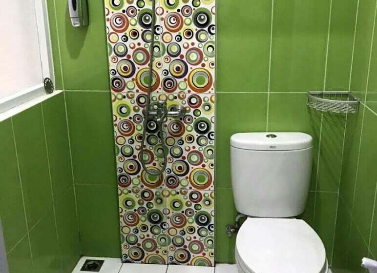 هتل Ungu Pas Kangen Bekasi