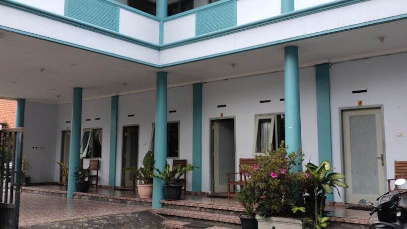هتل Villa Bhatilia