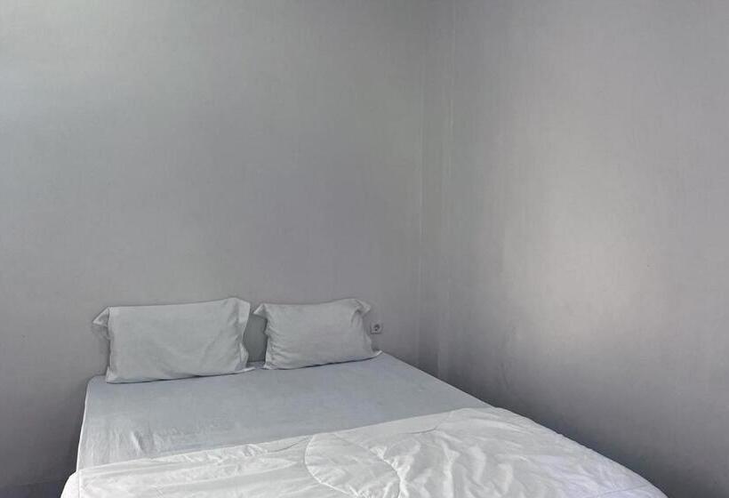 هتل Wisma Maestro Toraja Mitra Reddoorz