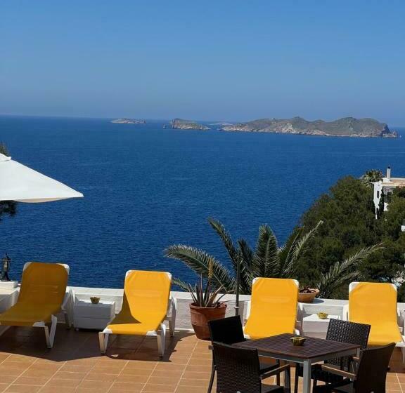 بنسيون Hostal Cala Moli