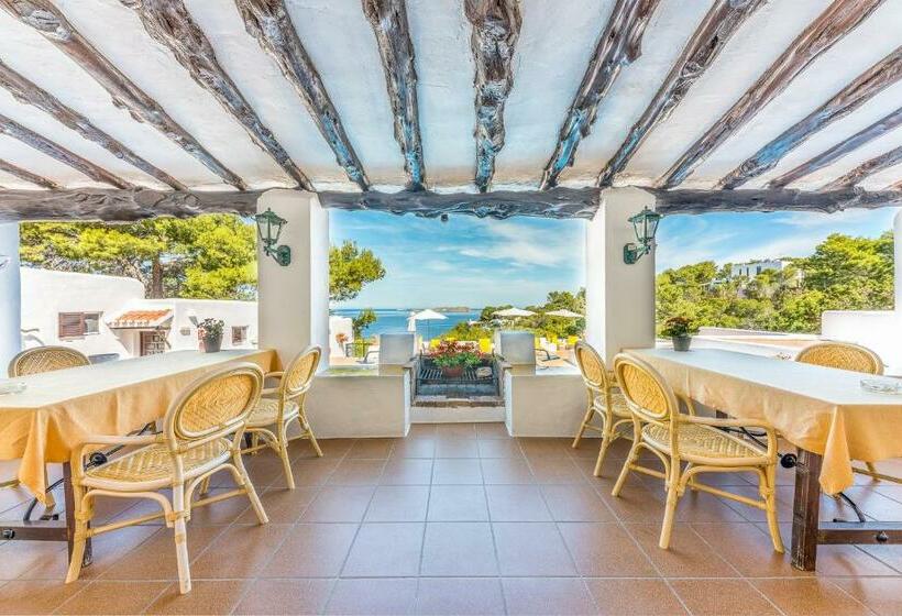 بنسيون Hostal Cala Moli