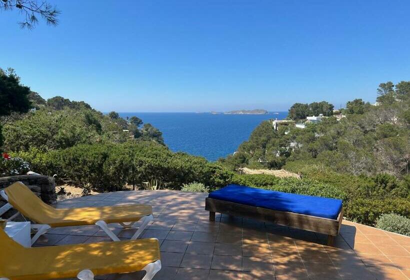 بنسيون Hostal Cala Moli