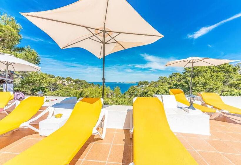 بنسيون Hostal Cala Moli