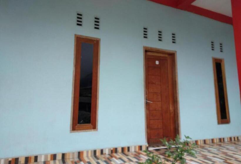 پانسیون Penginapan Puncak Dp