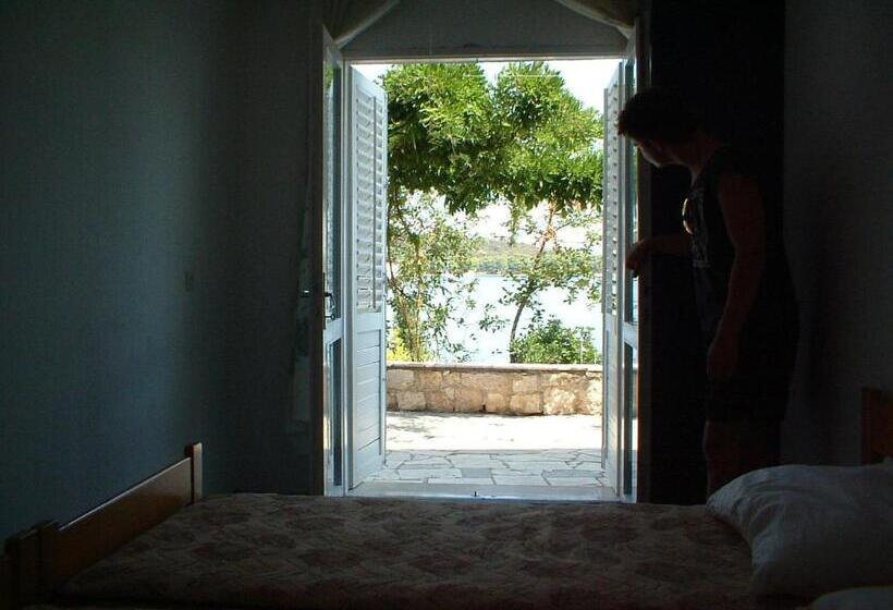 Пансион Soline Accommodation