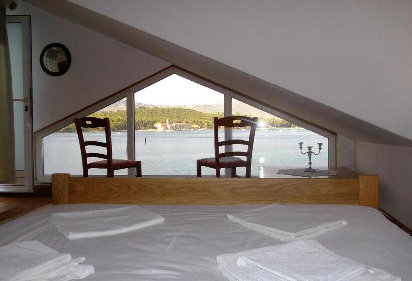 Пансион Soline Accommodation