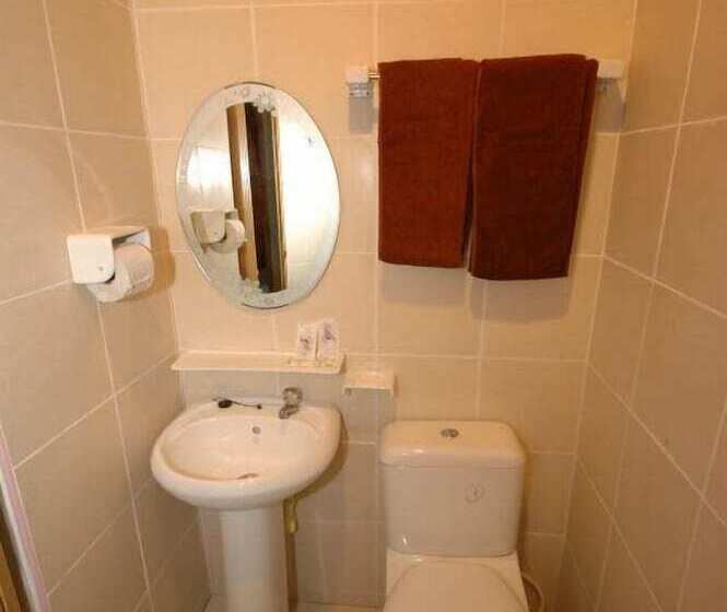 فندق Sharila Island Resort