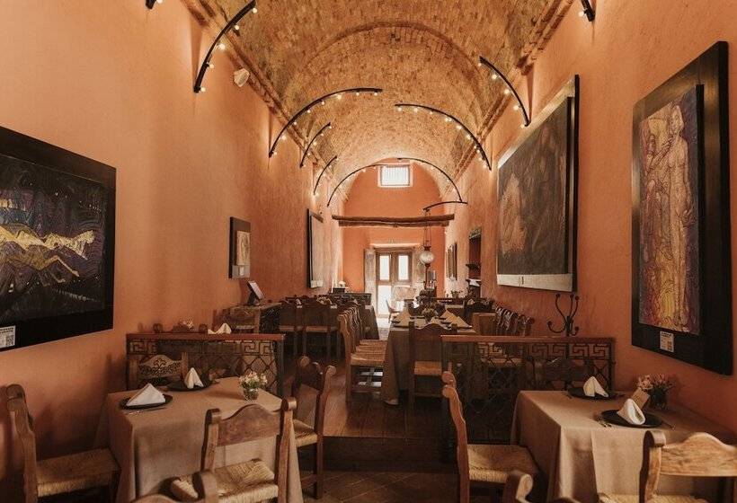 Hacienda Sepulveda Hotel & Spa