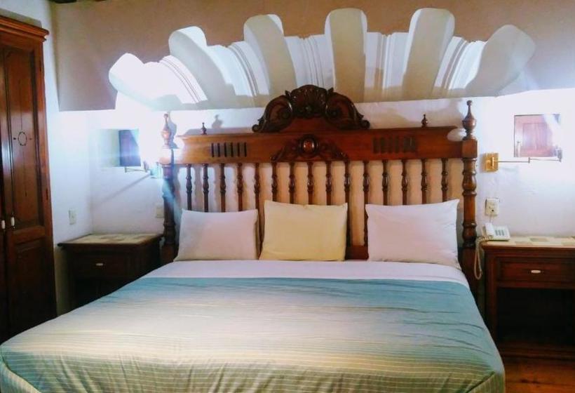 هتل And Suites San Miguel
