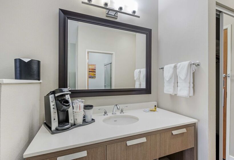 فندق Best Western Plus Peppertree Inn At Omak