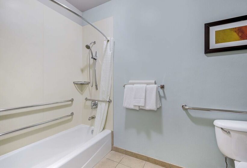 فندق Best Western Plus Peppertree Inn At Omak