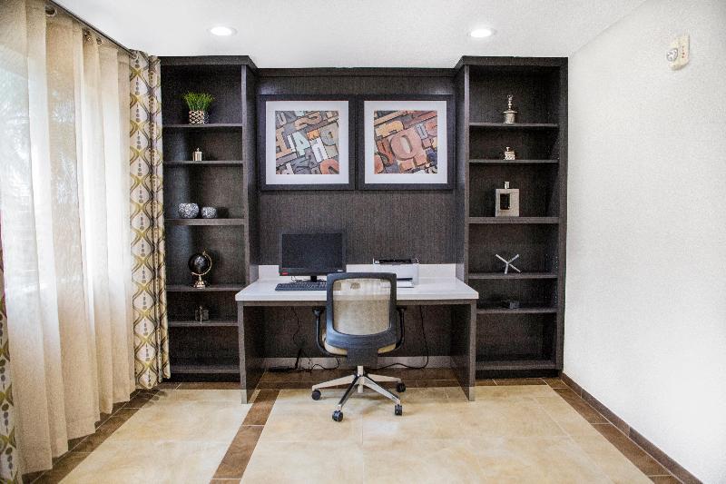 בית מלון כפרי Candlewood Suites   Grand Prairie   Arlington, An Ihg