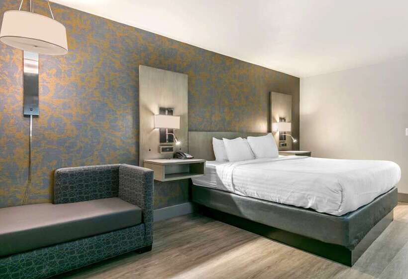 酒店 Clarion Inn