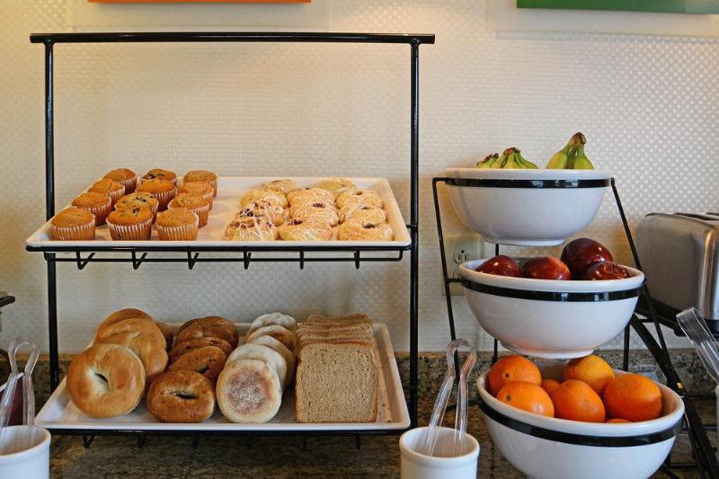 Oakfield Hotel & Suites, Ascend Hotel Collection