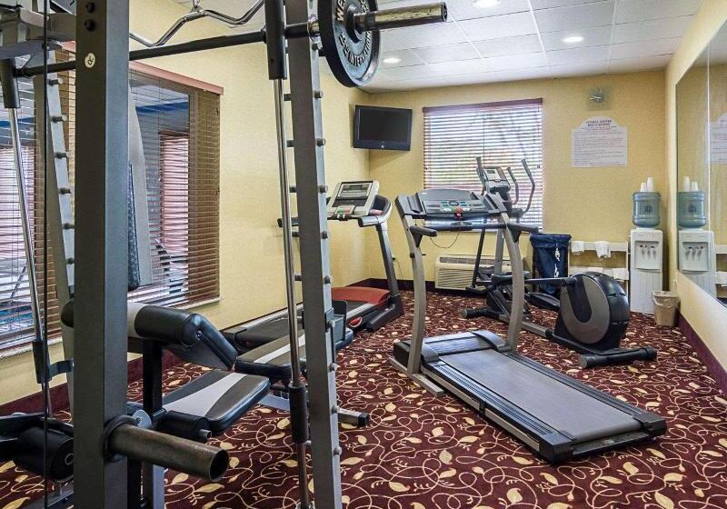 هتل Comfort Inn & Suites Chesapeake  Portsmouth